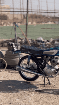 السلام عليكم اقرة المنشور عدل ..!
دراجة نامة بلاد مو تعمير بلاد وكليها نوار مديل ٢٣
الدراجة كاملة غراضهة كاملة بس مخليها حربي الدراجة برغي مامفتوح بيها تجي تفحص وتشوف السعر مليون و200 وبيها مجال مكان دوانية حولي الخصيمة عرصات حيدر حجي هندي 
*********** شراي بيك خير ودلل تشلع عيوني مو شراي لأتعبني فدوة اروحلك ✅
