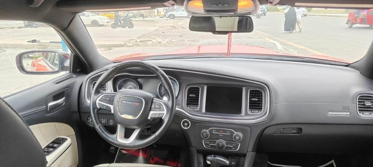 جارجر ار تي ٢٣ موديل اخر اصدار  وارد امريكي حادثه لهبت نار بس القماره والكشنات بدلتله غرفه كامله وصبغت القماره فقط والباقي مكفول كفاله عامه ماشيه ١٤ الف وقابل لزياده سياره زيرو جديده اب كل معنه من حداديه من كهرباىيات على حطت الشركه ما مفتوح بيه برغي السعر ٢٥٠ قابل لتفاوظ السياره منفيس دخول جديد *********** الشراي يتصل وانه خادم لجميع
