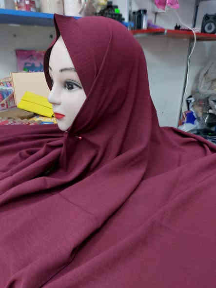 ✨ شالات درجة أولى وصلتكم  ✨
 حجابات وكوزمتك الهادي 
🧣 شال خامة ثقيلة
قماش راقي، ناعم، ولبسة فخامة 💎✨

🧣 شال خامته كرنكل
ألوان زاهية وجميلة، خامة خفيفة ومرتّبة… تناسب كل الإطلالات 🌈💖

✔️ الخامتين درجة أولى
✔️ موديلات حديثة وألوان راقية
✔️ متوفرين الآن حصرياً عند حجابات وكوزمتك الهادي 

😍 دلّلي نفسچ بشال يليق بذوقچ
للحجز مراسلة الصفحة او الاتصال واتس اب
***********
