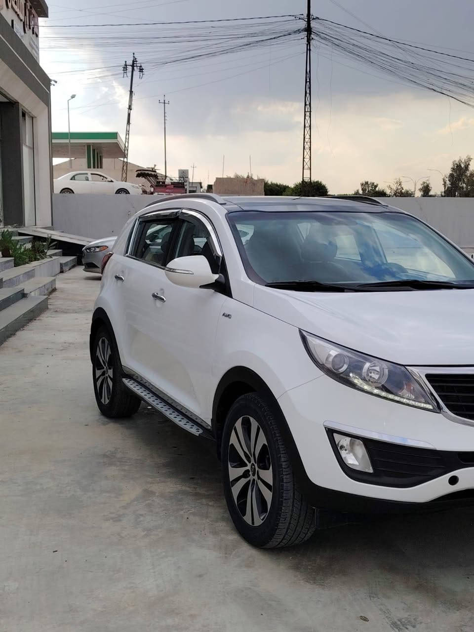 السعر 150$$
***********
كيا سبورتاج موديل 2012 بدون صبغ مكينه وكير شرط  كاربون بانزين مواصفات بانوراما كشنات جلد كشنات حار كهرب لد نهاري مرايات. شفط اشاير بل مري تبريد لمس محرك حجم 20 دوش ما مفتوح فول واحد على واحد سياره حيل جديده
