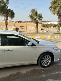 كامري 2016 وارد خليجي ابيضّ  كلين عدا تكحيل 4 أصابع بال جاملغ  فول موا...