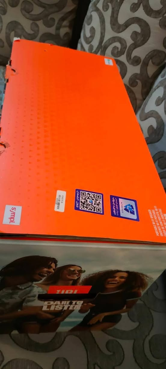 مكبر صوت بلوتوث محمول من طراز JBL Boombox 2 باللون الأسود.يأتي بتصنيف مقاومة للماء IPX7، مما يجعله مناسباً للحفلات والمناسبات الخارجية قطعة مميزة جدا أعلى سعر ابيع


**إذا كنت صاحب هذا الإعلان وتريد حذفه لأي سبب، رجاءا أرسل رسالة إلى الدعم الفني**