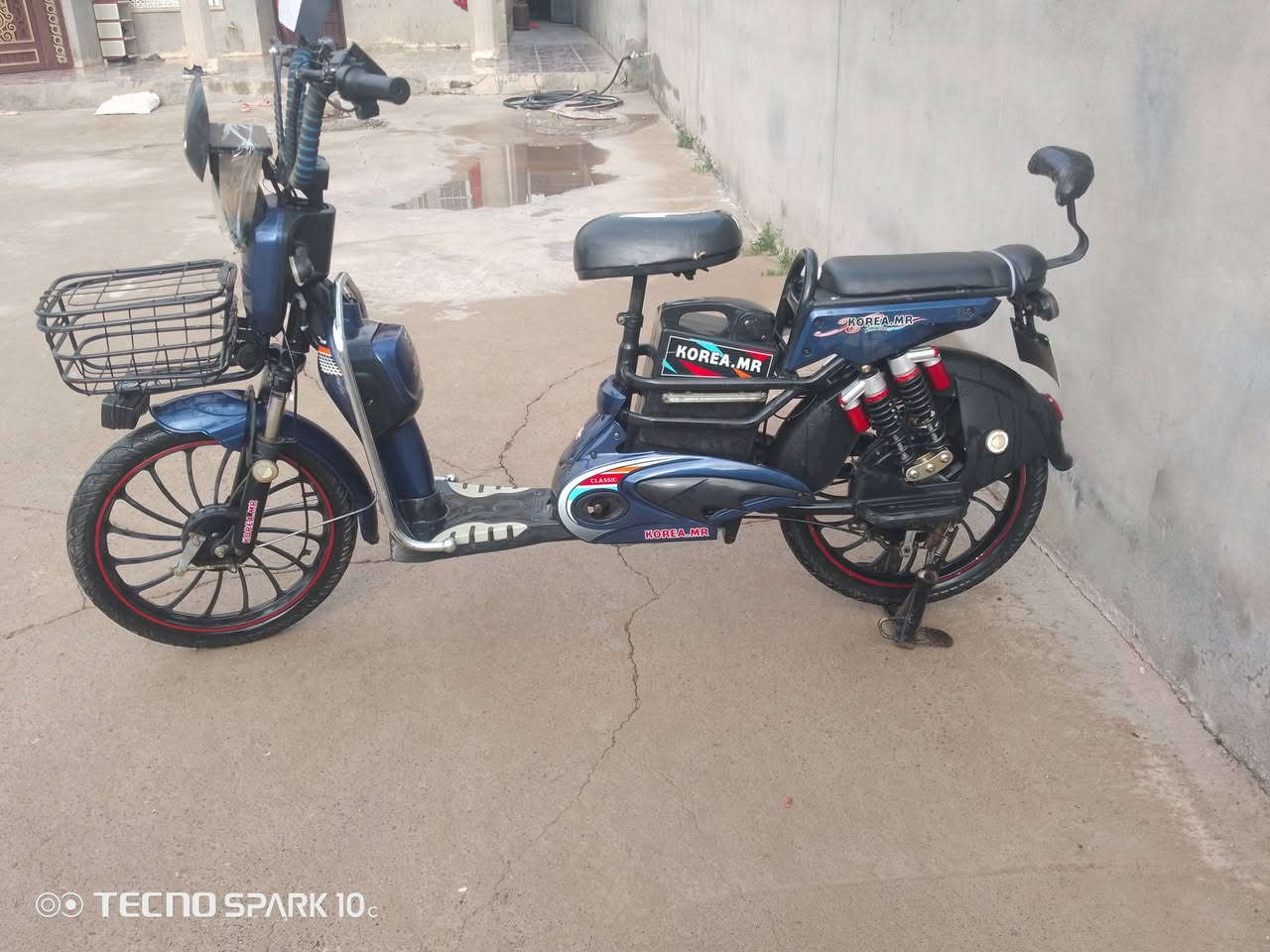 السلام عليكم موطور شحن للبيع الموطور جاهز من كلشي بصارات 5جدد العنوان الجدعه رقم الستفسار *********** السعر 225 وبي مجال للطيبين 🖐
