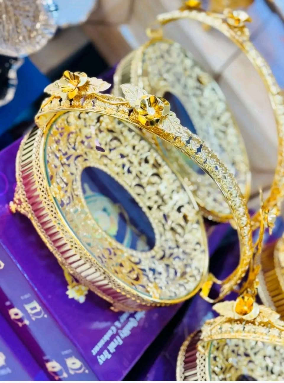 مقدمه جكليت ذهبيه تجنن 
للحجز واتساب  ***********  أو مراسله الصفحه وكل الهلا بيكم زبائنا الطيبين 
متوفره خدمة توصيل 🚕 داخل المحمودية  وبغداد وباقي المحافظات عراقنا الحبيب 
#الجميع #اكسبلور #متابعين
