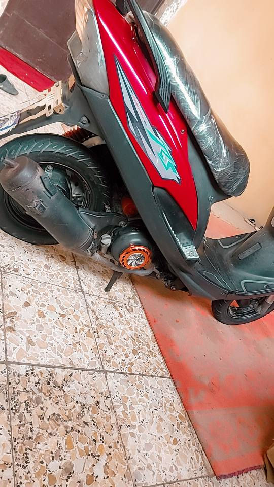 دراجه ماكس عدله بلادي محرك مامفتوح دراجه  طافيه متروكه. صار شهر  لن عدي دوام وتاركه تجي وشوفه أوراقه كامله منفيس هم موجود ومحتاج إذ مو شراي لاتعبني رقم الهاتف *********** واتس بي بغداد سبع البور شارع الفوج الفارس, صلاح الدين
