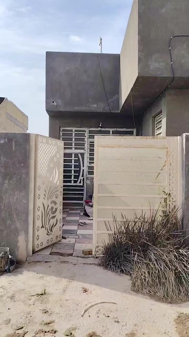 سلام عليكم 
‏سعر مناسب 
‏#بيع مستعجل_حي_عدنان
‏
‏🏫:  دار للبيع :🏫
‏
‏↩️طابو صرف
‏
‏الموقع 🏫 حي عدنان🏫
‏
‏المساحه البيت 🏫 150🏫
‏
‏يبعد عن لمدرسه 100m
‏
‏↩️الواجه 7.5↩️نزال 20
‏
‏يتكون البيت من 
‏
‏🏠  صاله 🏠
‏
‏🏠ستقبال🏠
‏
‏🏠غرفتين🏠
‏
‏🏠مطبخ 🏠
‏
‏🏠صحيه+حمام داخلي🏠
‏
‏لبناء طابوق صب كونكريت 
‏
‏السعر:  خاااص 
‏
‏#للاعلان_عن_عقاركم_مراسله_صفحه
‏
‏مكتب ضياء السلطاني للعقار ولمقاولات 
‏
‏للاستفسار او تواصل 
‏
‏*********** عباس ضياء
‏
‏*********** ضياء السلطاني
‏
‏***********ضياء السلطاني
