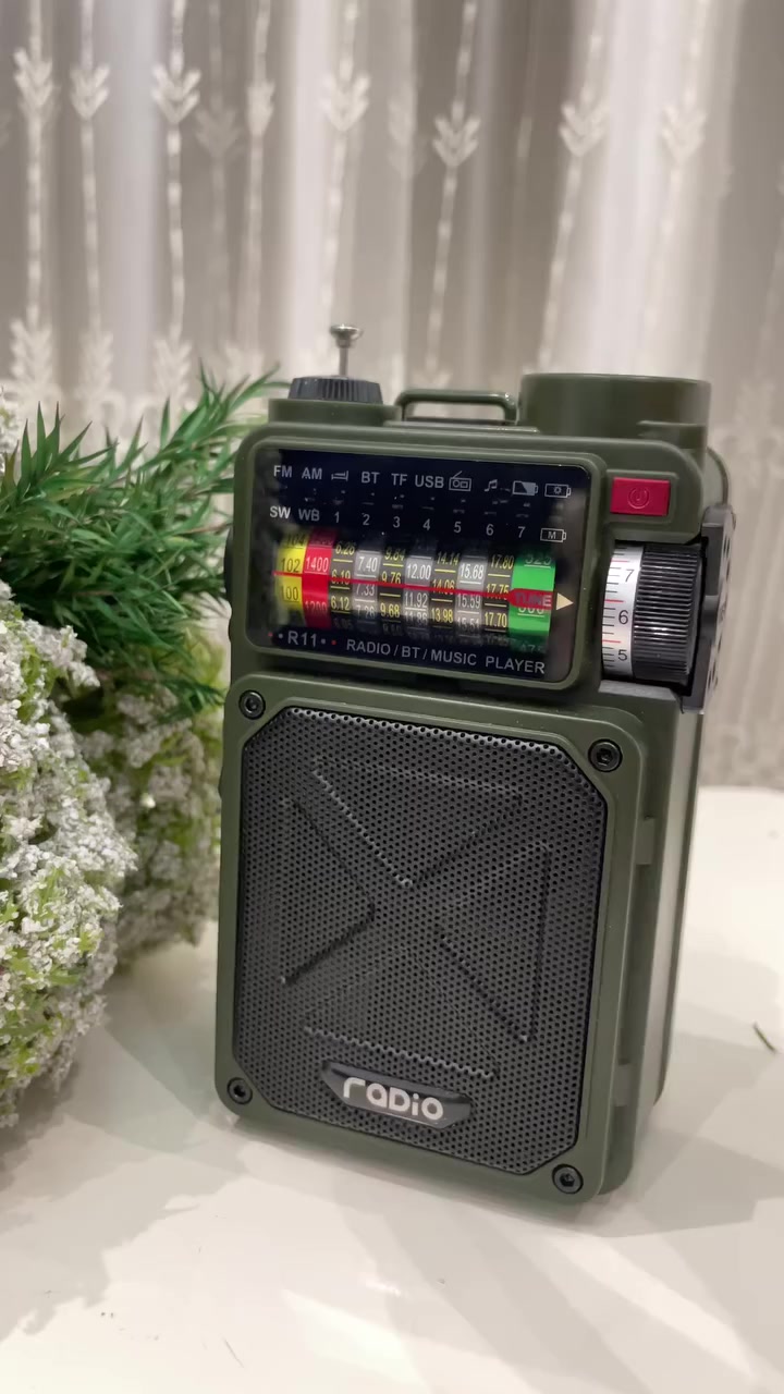 راديو طوارئ  موديل R11 لون زيتوني
3 موجات AM FM SW
بلوتوث 
شحن تايب C و هندر وطاقة شمسية
منفذ رام

للطلب والاستفسار على الخاص
متوفر توصيل لجميع محافظات العراق


**إذا كنت صاحب هذا الإعلان وتريد حذفه لأي سبب، رجاءا أرسل رسالة إلى الدعم الفني**