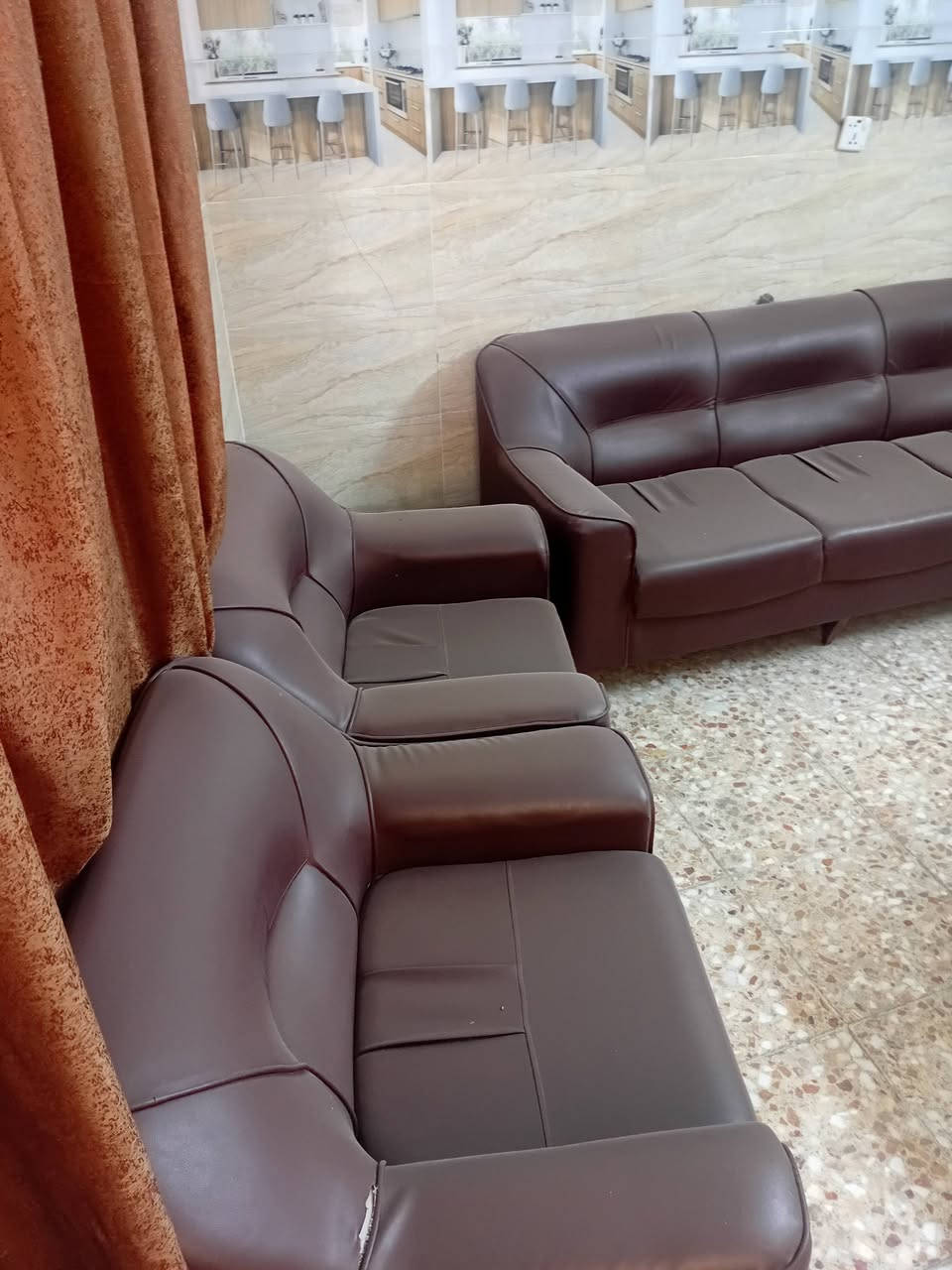 غراض معهد غرض نضيفه جدا
بغداد الكرخ
للتواصل ***********

