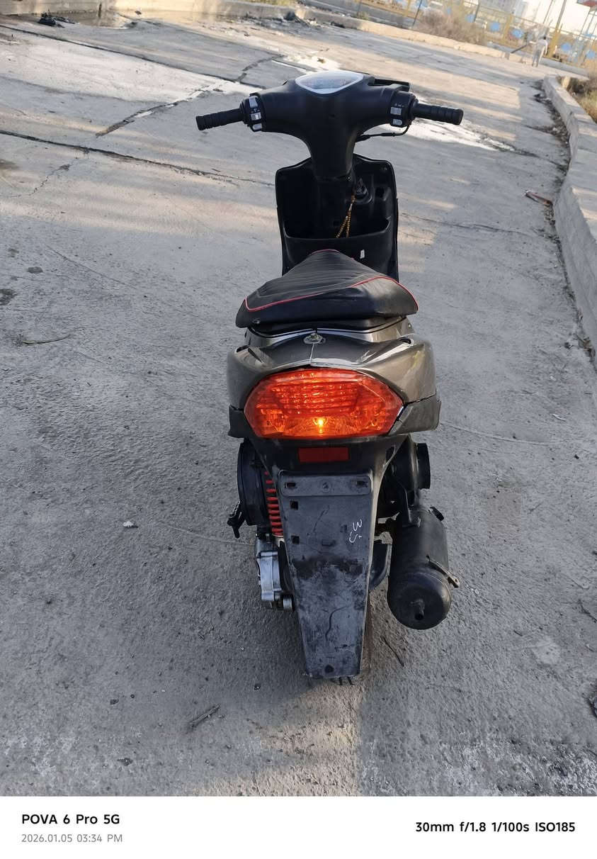 السلام عليكم دراجه ماكس عدله للبيع بيه نواقص بسيطه شغاله هندر واحد باي وقت سعر 350 قفل موجود خاص مكاني الدولعي او الشعله
*********** او واتساب
