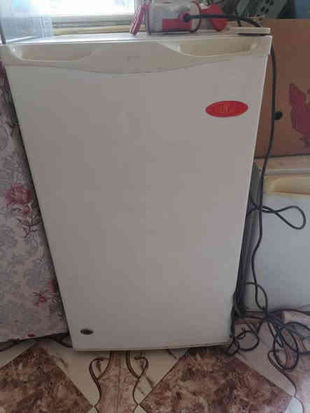 ثلاجة صغيرة اللبيع شغل سعرا ٧٥ بي مجال كركوك حي العروبه يم ملعب خومسي او وكف قديم حجم ٦ قدم كل بلادي شركة مابي اي عيب شغال بل شرط ٧ايام ضمان
***********
*********** كركوك
