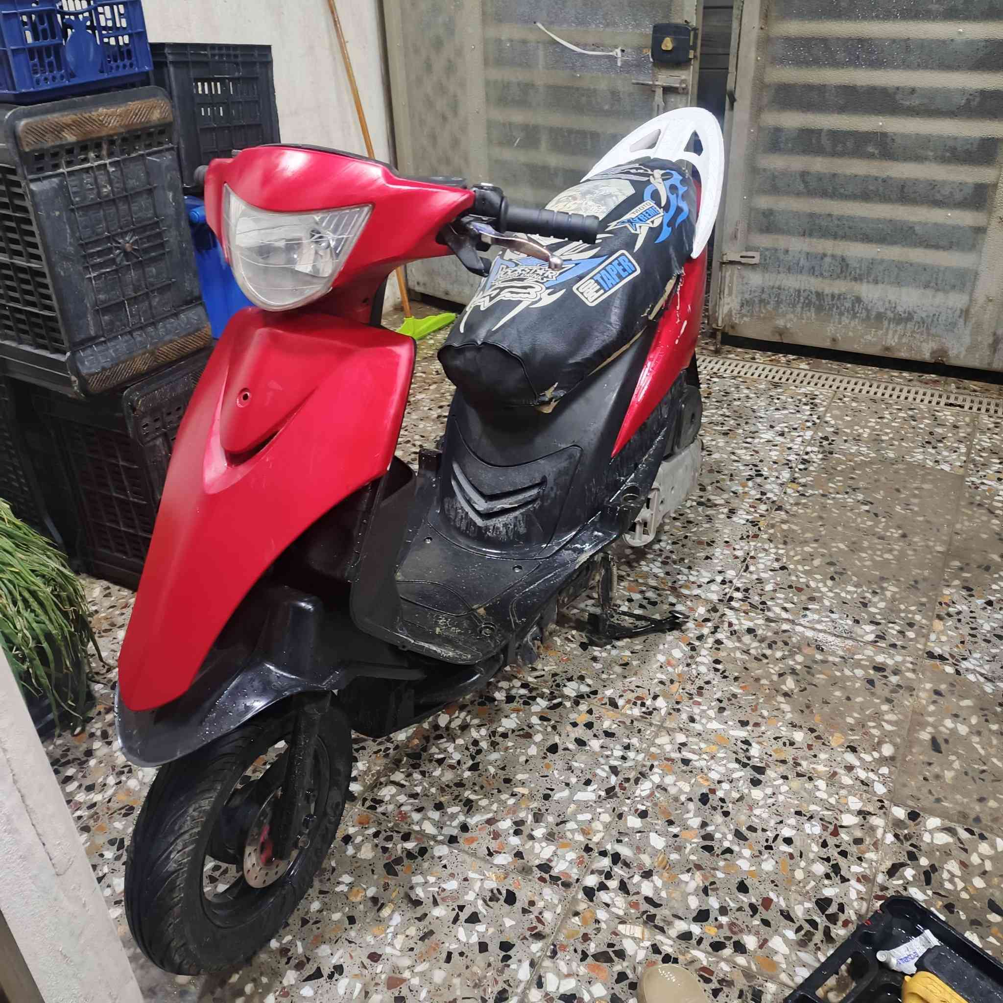 سلام عليكم ماكس عدله نكره سلف مال لعب كلشي جديد بيهة 55  شلعه و معدل  دراجه كامله امكمله 450 و بيهة مجال شي بسيط 
*********** هاذ رقمي بي واتساب
