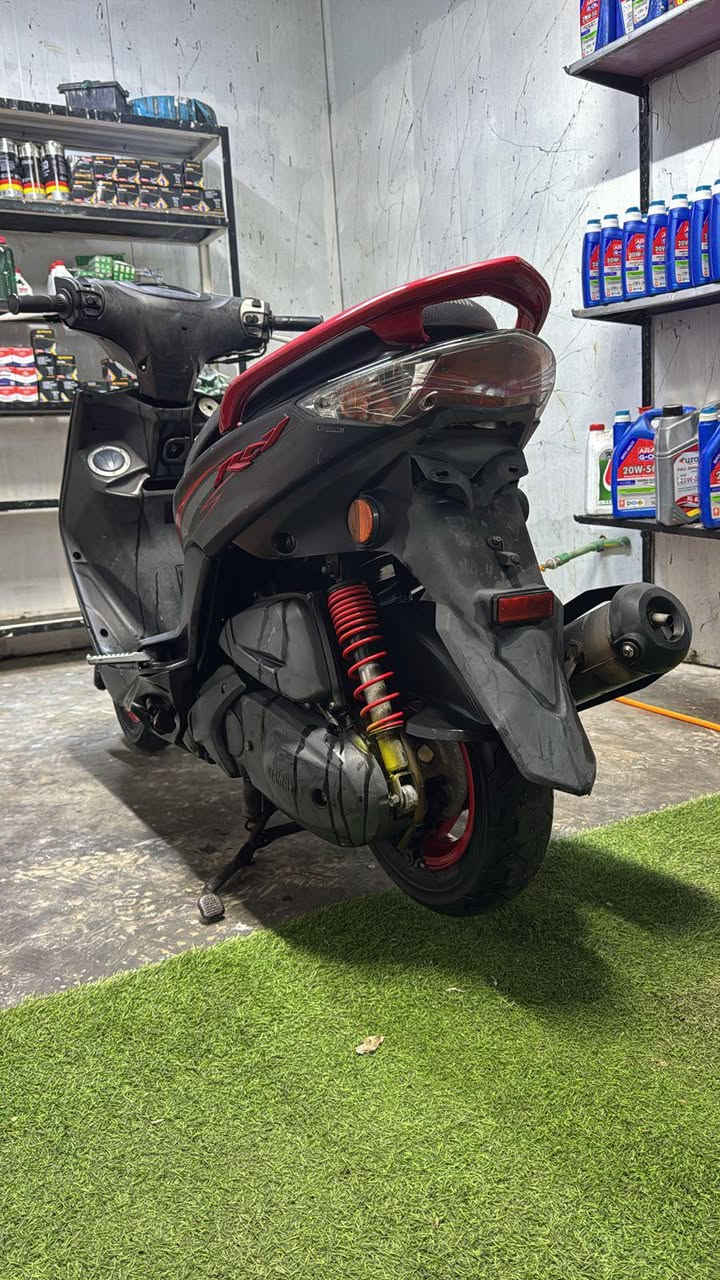 دراجه جيتي ار حديث مكفوله كفاله عامه صارلهه 15 يوم نازله من الرمبه الدراجه بعده زيرو احلى من الصور بهواي 

مكاني بغداد الشعب ( الثعالبه ) ***********
