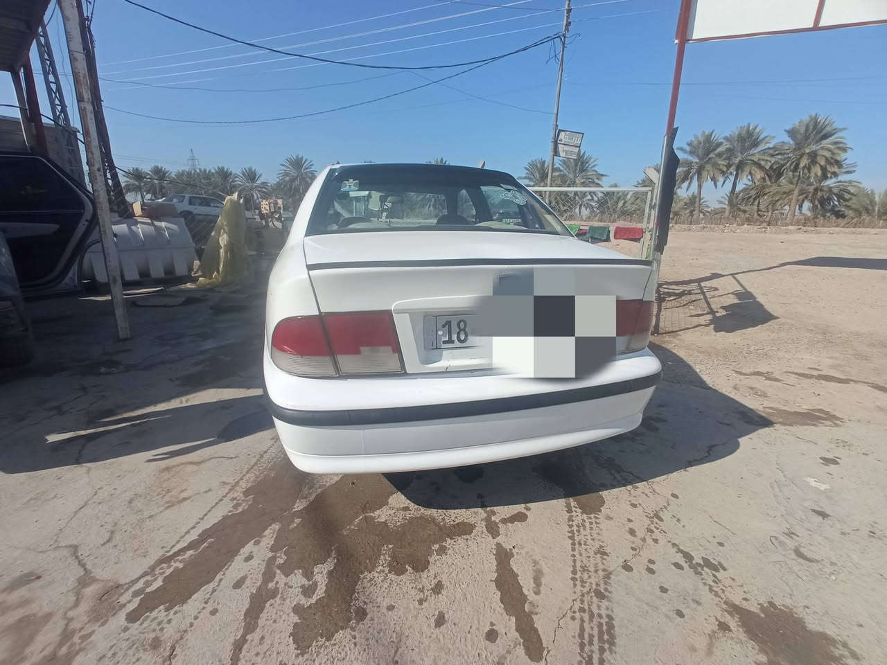 سلام عليكم سياره سمنت البيع موديل 2011 كير ومكينه وحداديه تخم تاير كربايات كله شغله تبريد شغله  ثلج رقم بابل مكان حله رقم الهاتف ***********
