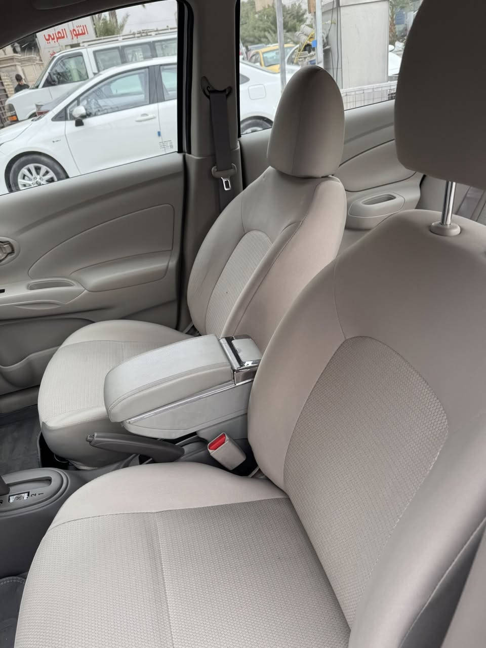 سني 2021  ماشية 7  الاف فقط 
بليته زركة هندي. رقم اربيل بأسمي تحويل مباشر مكفولة كفالة عامة ماعدا pdr  يعني بارد بالجاملغ الامامي  
*********** 
السعر 125  ورقة
 بغداد/ الكرخ
