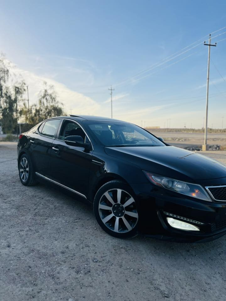 من رخصت الادمن المحترم
اوبتما 
موديل ١٣
فول مواصفات للخير 
بنراما 
كشانه جلد تدفئه تبريد 
بصمه تشغيل وبصمه ابواب 
مري شفط
تبريد شغال 
كير محرك بل كارتون 
صدر امامي خلفي جديد 
سياره امريكي 
محركها تيربو مو GDI
تبريد قطعتين 
شاشه اوكس بلوتوث فلاش 
مانع نزلاق 
بعد بيها مواصفات هوايه 
سياره ضررها من امريكا دعاميه وراس البنيد 
سياره بيها صبغ فقط بنيد واني صبغته 
والباقي كفاله تروح تفحص 
تحويل ثاني يوم 
مكان رمادي 
سعرها ١٣٠ وبيها مجال 
الاستفسار ***********
واتساب ***********
