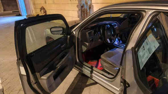 جارجر موديل 2007 رقم انكليزي مستعجل عالبيع السعر 105
***********
