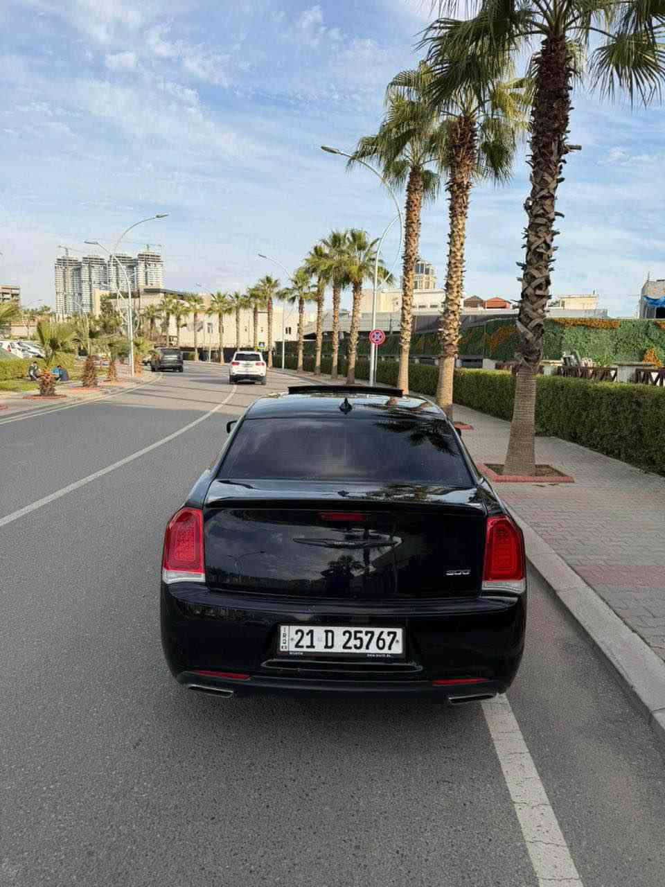 كرايسلر اوباما300C . 
الخوان فقد البيع ما ارواس 
‎ ❤️    //..ممتواجد خاصا
وينة ليدور نضافة     الون السود 
 (اقره المنشور قبل ماتخابرني و بيك خير وتدلل))

الموديل : 2016  . ( ) . 

العداد :  . ماشيه (70) .ميل
المحرك : V6  3.6L
 
المواصفات :
* الواجهة الأماميه بجم عريض 
* پانوراما . 
* نقطة عمياء . 
* حساسات امامية خلفيه .
* مصابيح امامية زنون مع LED . 
* ويل قياس 20 أنج . 
* حساسات خلفية .  
* شاشه كبيرة مع نظام ملاحة نفكيشن GPS .
* سستم صوت باز مع سماعات بريميوم  مع دمام صندوق
* مقصورة الركاب من الجلد الفاخر .  
* مقاعد أمامية كهربائية عدد 2 . 
* مقاعد أمامية وتدفئة . 
* تشغيل عن بعد .  
* تدفئة ستيرن . 
* محدد سرعة . 
* تلفون بلوتوث . 
* كاميرا خلفية .
* مرايا متحسسة للاضاءة العالية .
* كير شفتات بالستيرن . 
* دخول ذكي (بصمة) .
* اشاير بل مري
السياره بيها الچملخ السبغ البونيت كلير امريكي 
زايد الچملخ الخلفي بل العراق بيها شبرين الجيهت السكن 
 الباقي كفاله عامه    
رقم ا الجديد بأسمي تخم تايرات جديد السياره احلا من الصور 
مكانها اربيل 
السعر 208الورقه بيها مجال الطيبين 
للاستفسار *********** 
الوتساب
***********
‏***********🇮🇶 أربيل, العراق

