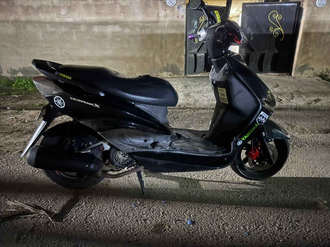 السلام عليكم دراجة سكنس نثيه140كوري للبيع سعر مليون وبيها مجال دراجة اكفلك برغي ما مفتوح مكينة بلادية جيب فيتر وتعال افحص دراجة نكرة بكل وقت مكاني بغداد الراشدية  رقمي***********
