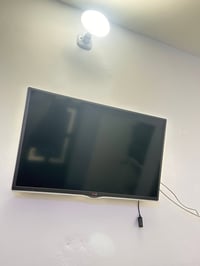 بلازما ٣٢ • ال جي • بدون ريموت