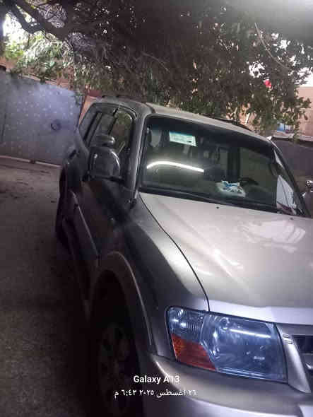 سلام عليكم سيارة باجيرو البيع مكينه 300 مديل 2006 مكان بغداد جديدة رقم التليفون ***********
