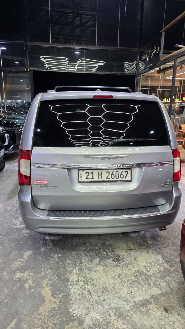 السلام عليكم تاون كانتري رقم نكليزي شمالي موديل:16
🔹 شاصي سليم
🔹الضرر موضح في صور
🚗 المواصفات:
• محرك 6 سلندر
• كشنات جلد مع تدفئة وتبريد
• كراسي كهرباء
• حساسات إطارات
• نظام فرامل ABS
• كاميرا خلفية
• جام كهرباء
• شاشة وسطية
• 7 ركاب
• 3 قطع تبريد
• 5 ويل كب
•بيبان والجنطه كهرباء
•فرس وسطي
💰 السعر: 170$ ورقة وبية مجال
📍 المكان: النجف الأشرف
📞 للاستفسار:***********
