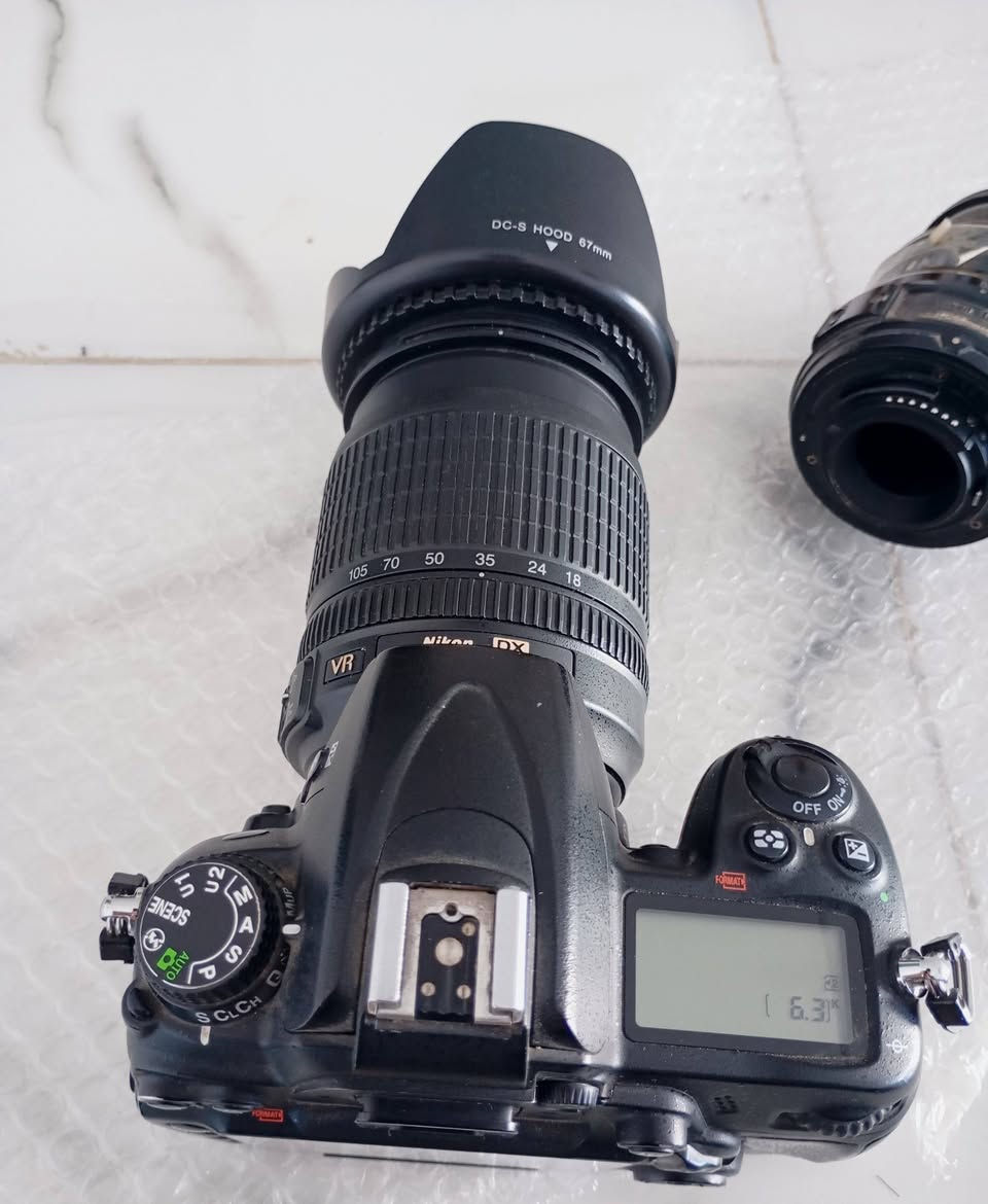 السلام عليكم كاميرا نيكون دي 7000 نضيفه شرط الفحص مع بطارية مع عدستها الاصليه 18-105 وعدسه 18-55  مع درع مع رام 32 الشراي السعر 375 وبيها مجال الشراي ينتصل ع هذا الرقم أو تواصل واتساب ***********
