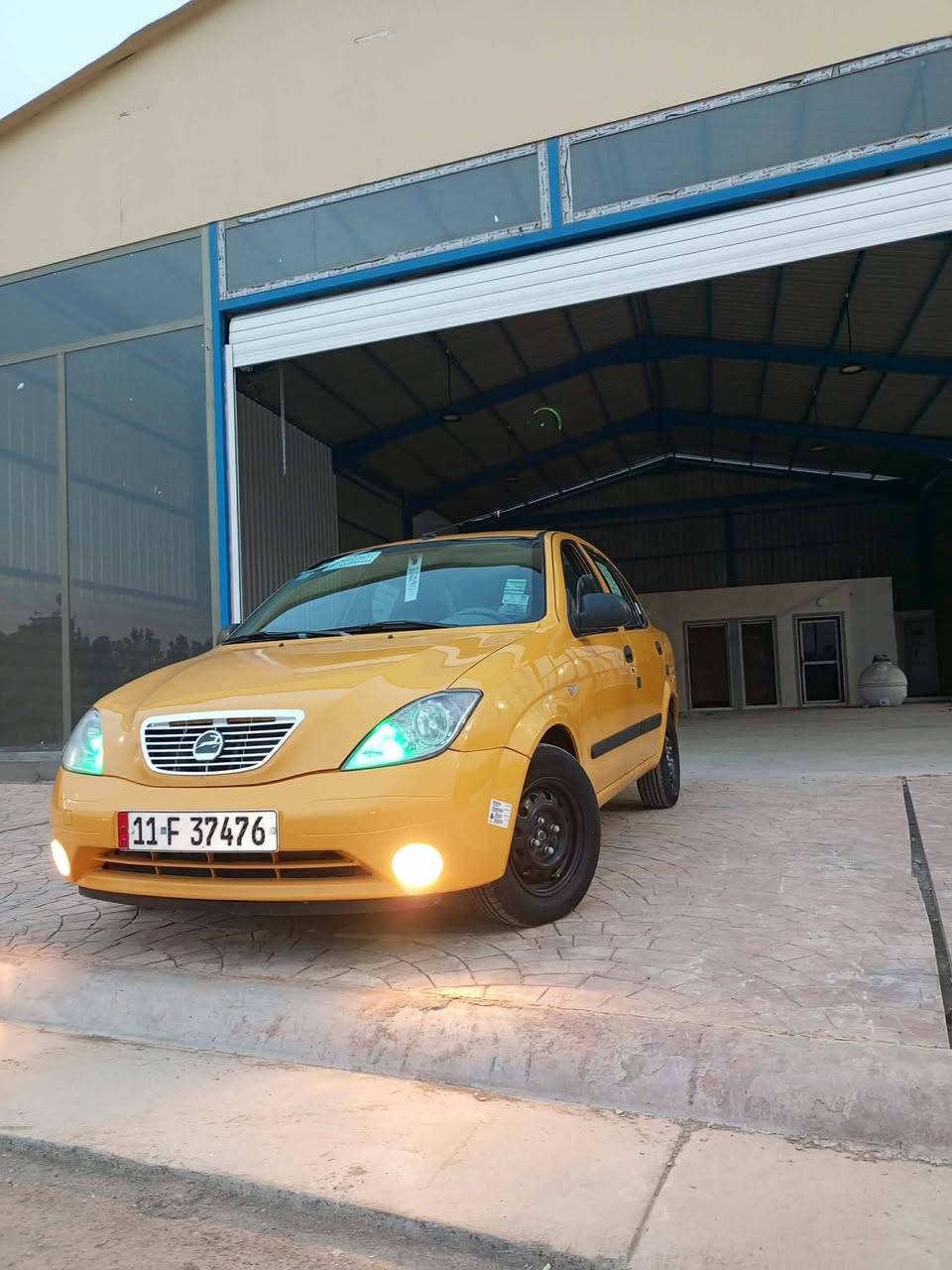 سلام عليكم🤚
سياره طيبه موديل 16 
مكفوله ضربه وصبغ 
حداديه جديده 
سنويه 29
مكفوله مكينه وكير ومحرك
تبريد عايز غاز
العنوان بلديات 
الاستفسار داخل الرقم
***********📱
