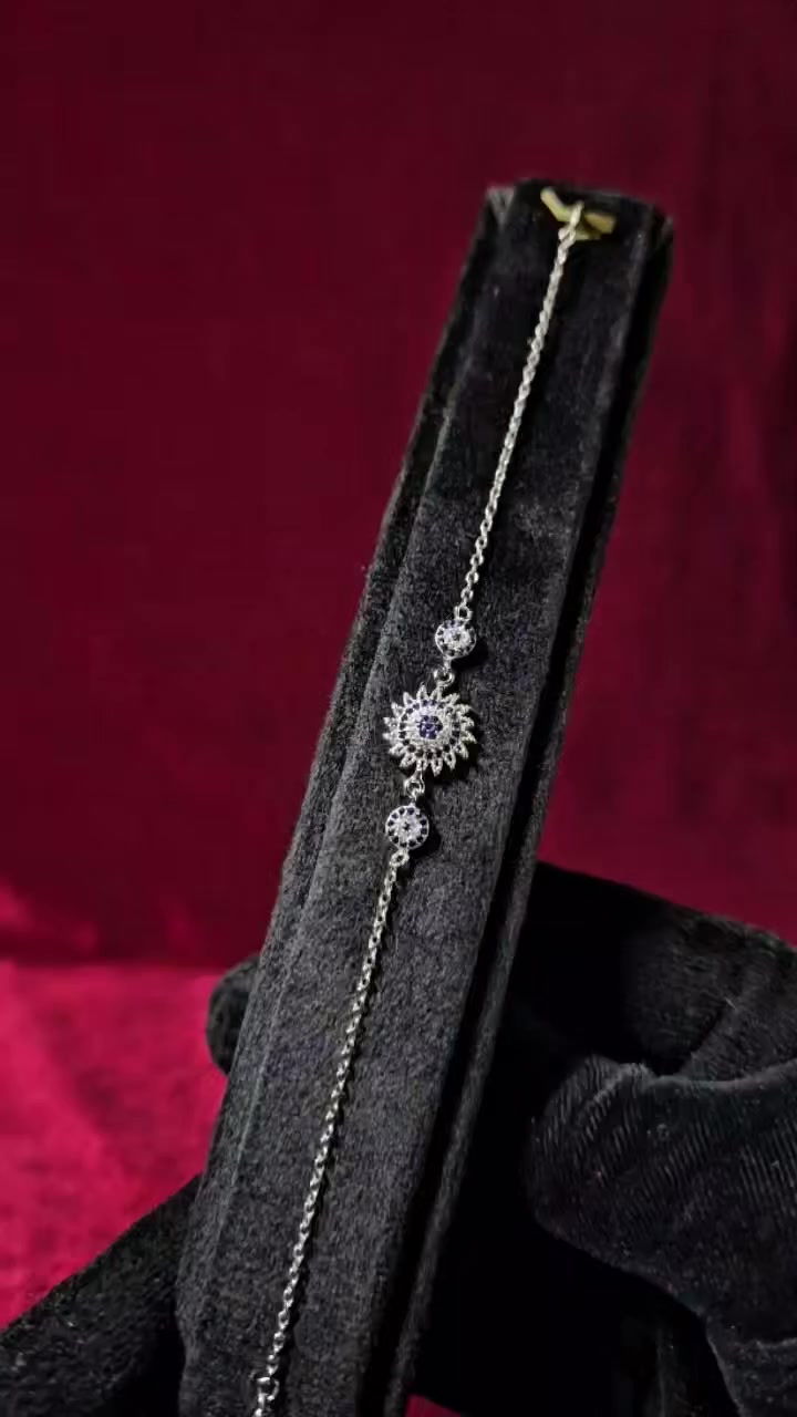 ✨ لمسة فخامة ما بتغيب عنك ✨
أسوارة فضة عيار 925 مرصعة بحجر أزرق لامع بتصميم شمس راقي يخطف الأنظار 💙
تفصيل ناعم وفخم بيضيف أناقة لكل إطلالة 🌟
📍 موقعنا: دمشق كفرسوسة جانب مدرسة أنس بن مالك
📞 للتواصل: 0950092085 – 0937589096
🔹 يتوفر تفصيل حسب الطلب 🔹
💬 السعر عندك… شو رأيك بهالتصميم؟ 😍


**إذا كنت صاحب هذا الإعلان وتريد حذفه لأي سبب، رجاءا أرسل رسالة إلى الدعم الفني**