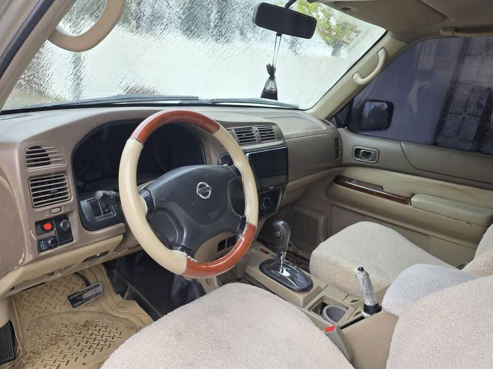 پاتڕۆڵ مۆدیل ۲۰۰٤ مەکینەبەخ٤٨۰۰کامل مواسەفات بەس سڵایت نیە هەمووگیانی لەسەرشەریکەمایە یەک دەرگای سبوغە
سعری٨٥
ژم۰۷٥۱٤۰٤۰٤٥۳
ژم۰۷۷۰۳۰۹۱۰۱۰
شوێن کۆیە أربيل, العراق
