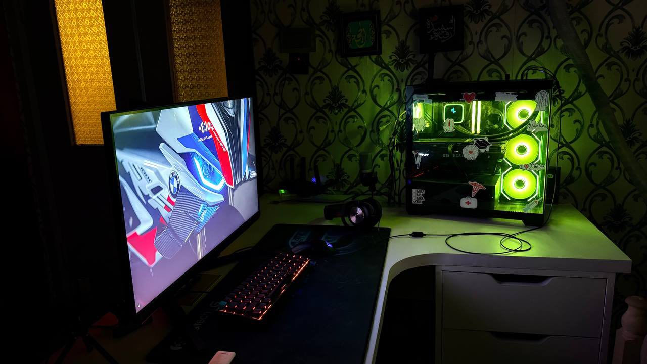 السلام عليكم حاسبه للبيع مواصفات قويه السعر 4 ملاين وبيها مجال بسيط . مكاني بغداد . *********** 
المواصفات :
i7-14700KF
DEEPCOOL LS720 SE DIGITAL 
RTX 4070 TI SUPER 16GB PNY
ASUS ROG B760-F PLUS WIFI 
Ram 32GB 2x16GB 6000mhz RGB T FORCE
M.2 1TB KINGSTON NV3
NVME 2TB NM620 LEXAR GEN3
Psu 750W GOLD SEGOTEP
SAMA SV-01
الشاشه :samsung G7 28
mouse :GIGABYTE AORUS M6
DEEPCOOL KEYBOARD KG722 
سماعات : LOGITECH G PROX7.1 HEADSET
UPS : FARBER 1KVA ONLINE
