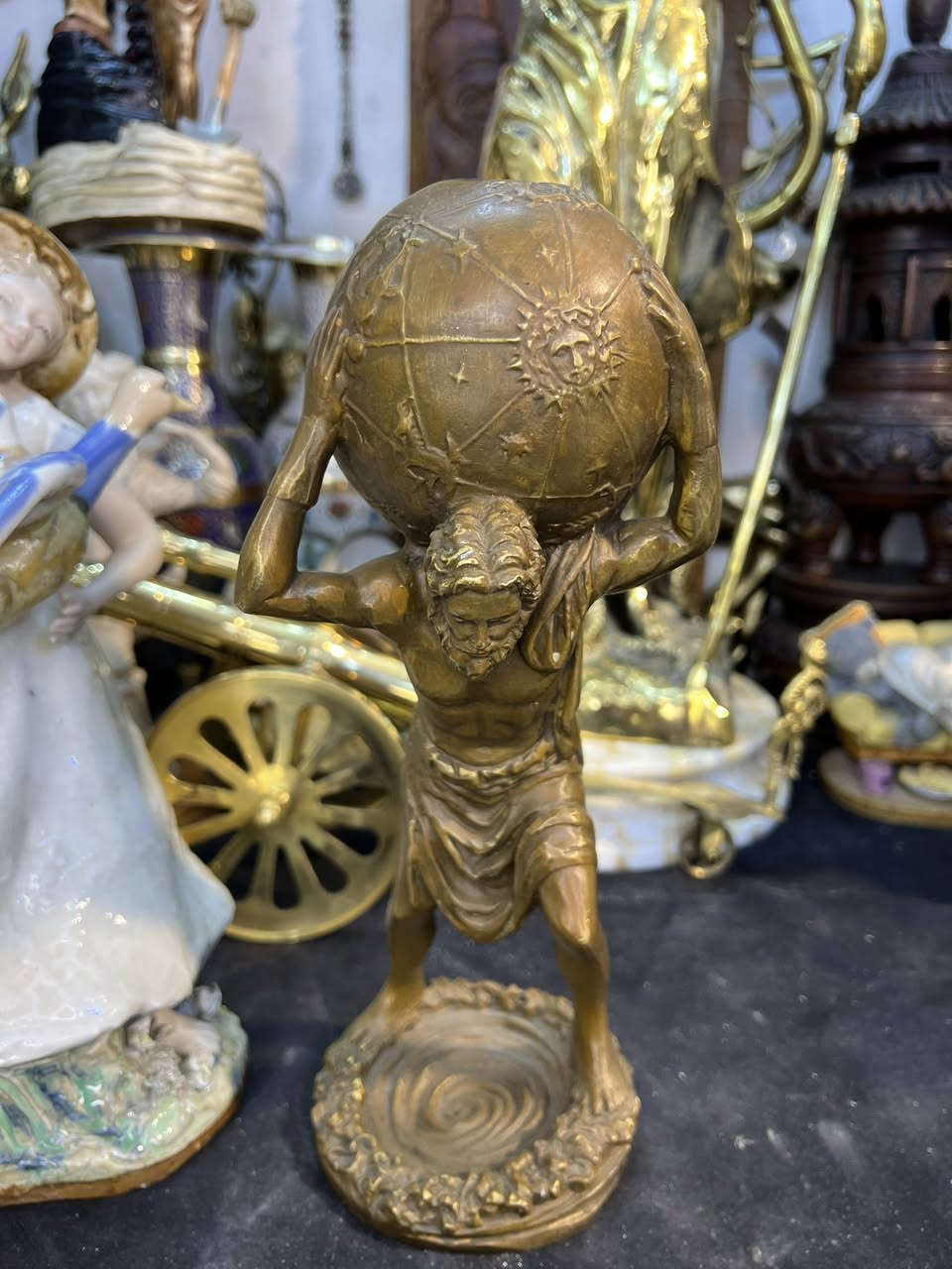 تمثال اطلس برونز شغل يدوي ثقيل بالوزن ارتفاع 30 سنتم


**إذا كنت صاحب هذا الإعلان وتريد حذفه لأي سبب، رجاءا أرسل رسالة إلى الدعم الفني**