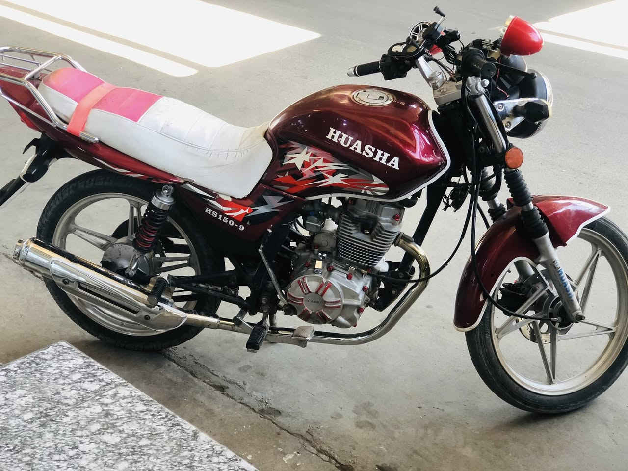 سلام عليكم هيوشه مكمركه للبيع موديل 2017دراجه حلوه ما شاءالله عليه محرك 150يعوزه بس باتري لباتري ماله ضعيف مي شقل سلف  بس هندر   ترهم بيع ومراوس *********** ترهم مراوس بايفون 13برو ماكس ونطي فرق
