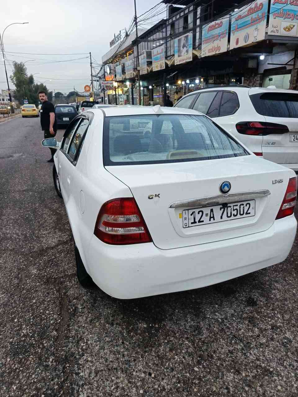 السلام عليكم
سي كي 2013 رقم نينوى انكليزي كابون بانزين  قصه جديده 
محرك كير شرط طخم امام وخلف شرط باتري و تايرات جديد 
السياره جاهزه ونضيفه حييل 
السعر  54 وبيها مجال بسيط 
***********
***********
