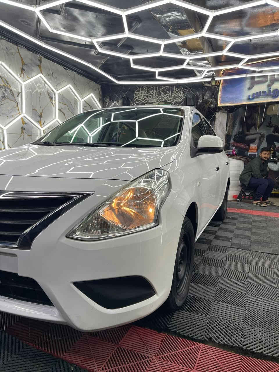 سلام عليكم
سني هندي مودل19 سياره مال بيت ماشيه 41 بدون صبغ بس بارد بل باب الخلفي شبر مصلح سياره كمله من كلشي اي نقص مابيه رقم بغداد جديد سعر 113 بيها مجال شويه  ***********
