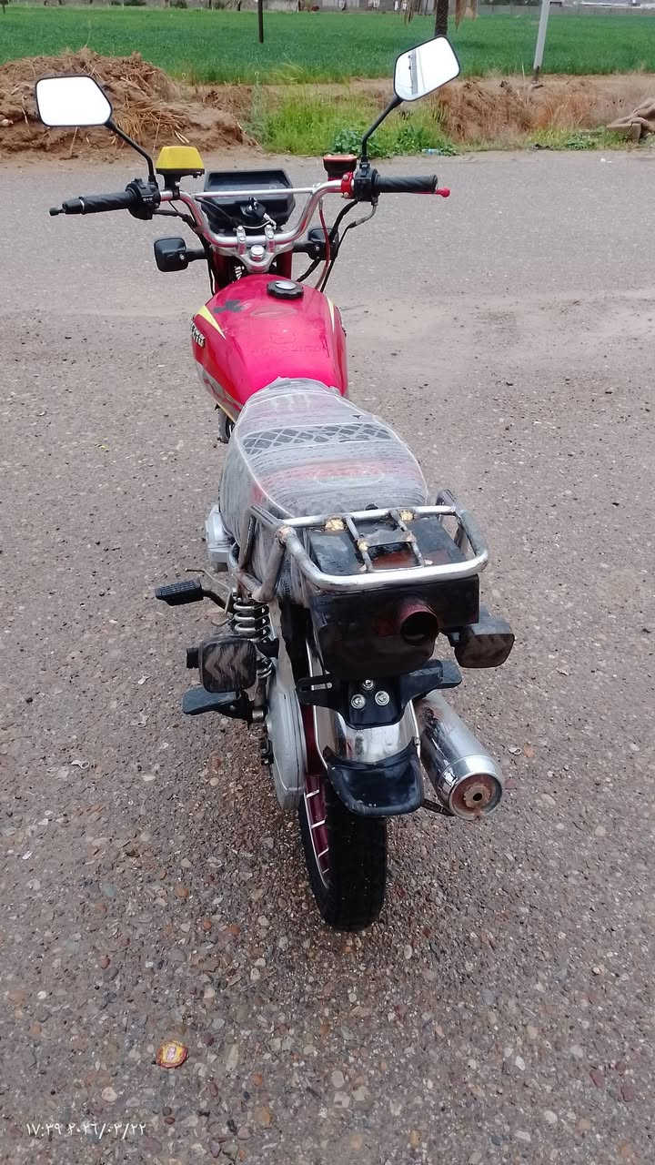 سلام عليكم شباب /دراجه سيفان لبيع موديل 24 دراجه حلوه ونضيفه اوراق موجوده /السعر  550 وبيه مجال  /المكان ديالى كنعان  اتصال على الرقم /***********
