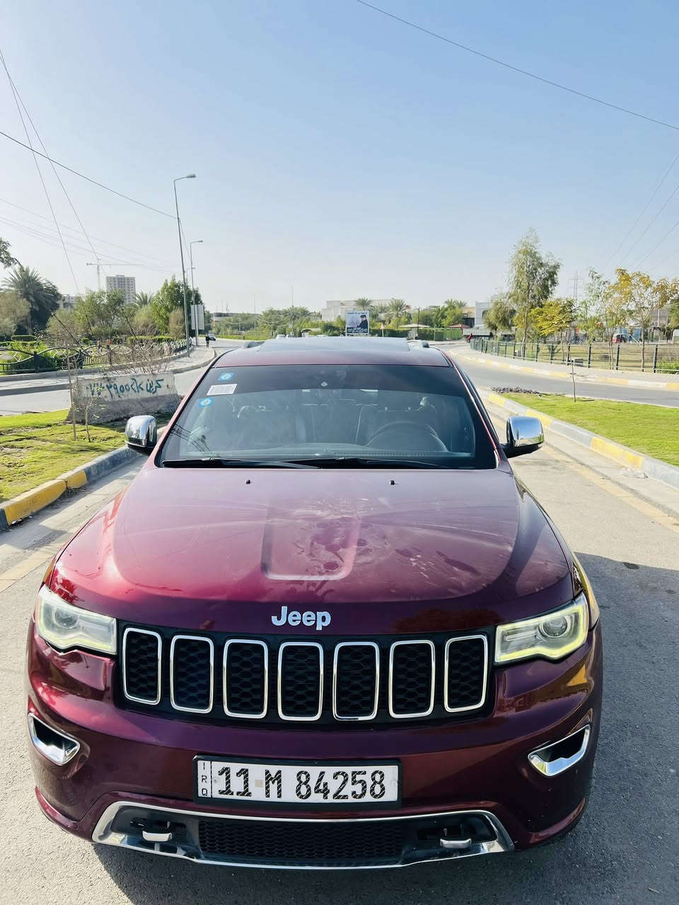 السلام عليكم
جيب گراند شيروكي 2017

السياره اوفر لاند بدون جكات رقم بغداد الجديد بأسمي 

السياره بيها قطعتين صبغ جاملغ امامي وخلفي  

السياره جديده جداً ونضيفه ونصبتها تخبل 

مواصفات السياره 

بنوراما 

رادار 

خزن ميموري 

شفتات استرين 

شاشه جبيره 

كشنات احمر جلد 

3 انضمه قياده 

جكات منحدرات جبال 

كشنات كهرباء 

تدفئه تبريد بلكشنات 

حساسات 

لايتات ابو العدسه ابو لد الثلجي

السياره مكينه وكير وحداده وكهربائيات واكسل 

و تايرات وويلات وكلشي بيها جديد 

سعرها 210 وبيها مجال للشراي 

مكان السياره بغداد  

***********
