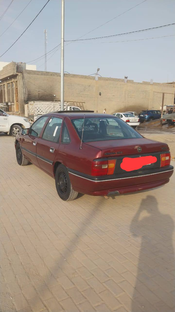 بسم الله سيارة اوبل فكترا للبيع 1993 محرك 20 مكينة بيه تبخير كير شرط كفالة گشر بلاد هلالات بلاد سيارة تدفئة وتبريد شغال تخم تاير حدادية نضيفة كشنات جديد رقم انگليزي سليمانية سنوية 28 تحويل صاحب الوكالة بسامراء السعر 46 وبيها مجال  سيارة بدون خياسات خير من الله المراسلة خاص أو الاتصال على *********** مكان السيارة سامراء
