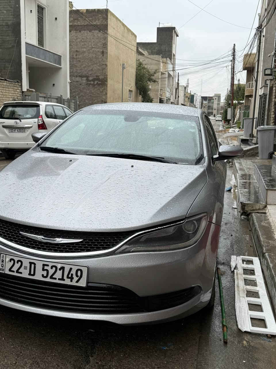 كرايزلر c200
السلام عليكم 
كرايزلر c200 
موديل 2017 
رقم اربيل 
مكينه 2400 / 4 سلندر 
ماشية 97 الف كيلو متر 
كير 9 نمر 
سايد بريك بنضام كهربائي 
بيها بنيد  مبدل فقط  والدعامية الامامية مصبوغة جمالية 
السياره جاهزة من كلشي مكينه وتبريد وكير 
عليها ادامة كامله وبرمجة كامله 
مكاني بغداد 
السعر 105 وبي مجال 
الرقم ***********
