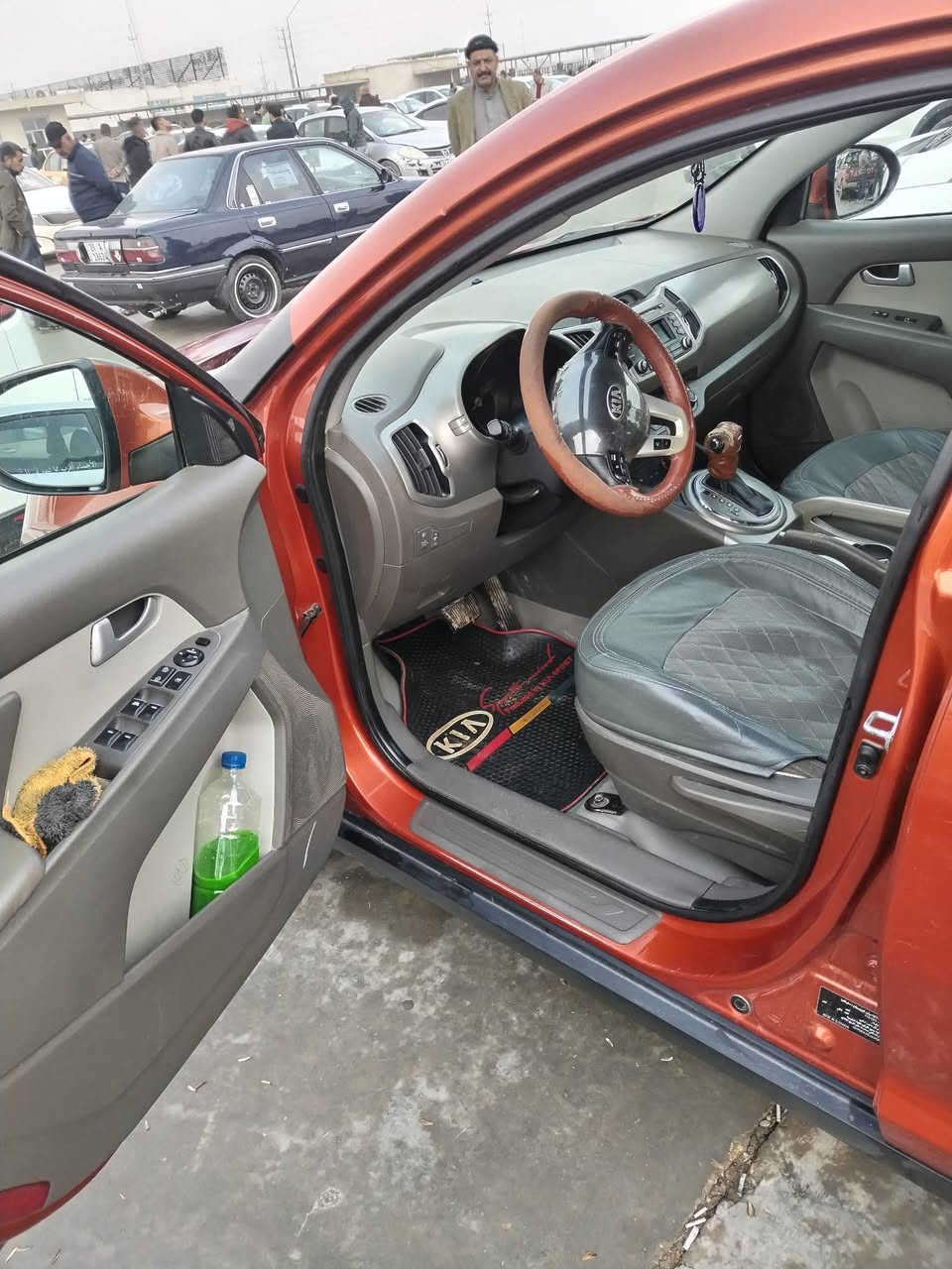 كيا سبؤرتج خليجي رقم بغداد موديل 2016 محرك مجفت صار شهر محرك 2000 دوش ونظيفه السيارة السعر150 وبيها مجال مكاني الكوت تحويل ثاني يوم فقط هذا حادثها شبر بلبنيد ومصبوغ البنيد ***********
