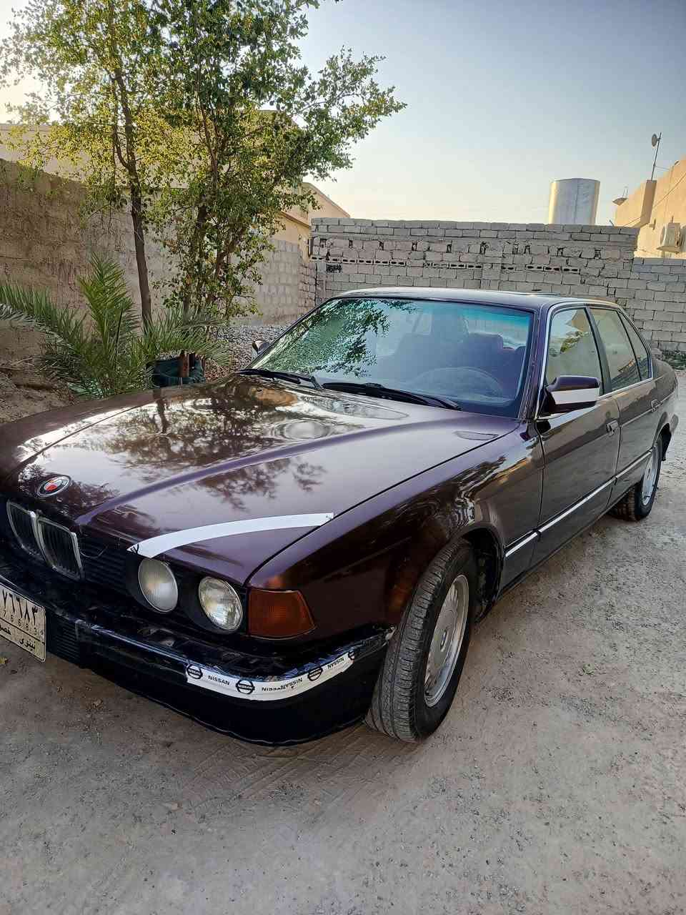 السلام عليكم للبيع بي ام 735كير عادي او لمراوس بكص سياره جديده تاكل الشارع محرك كير شرط صدر جديد ***********
