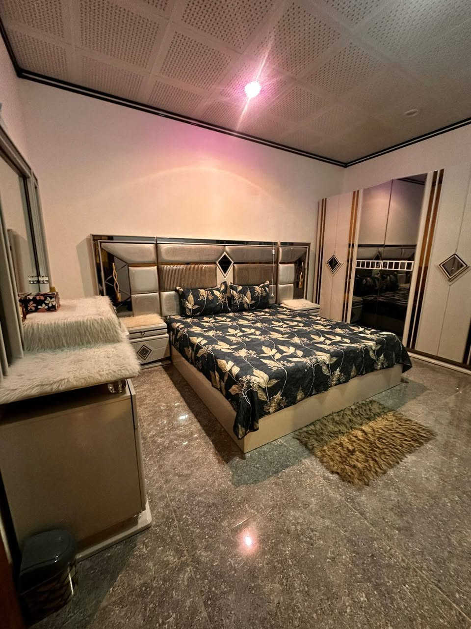 دار طـابـقين للـبيـع 🏠
سعر مناسب فرصة 👍

بناء الدار حديث جديد 🏡
المـوقع بمـنطقة هـادئة 📍

حي الـكندي الـثانية 58📍
موقع مقابل جامع مقبل📍

سند طابو زهور 📃
شـرط الـتحويل 👍

مساحة 100 متر 📏
الــواجـهـة 8 مـتر 📏

اتجاه الدار شروق ☀️
الـشـارع 12 مـتر 🛣️

الطابق الاول ☝️
يـحتوي الدار على غـرفة نوم
+ غـرفة اسـتقبال + صـحيات
+ صـالة مفتوحة على المطبخ

الطابق الثاني ✌️
غـرفة نوم كبيرة + غرفة صغيرة
+ صحيات + سطح ناصي وعالي

رابط قناة التليكرام 👇

https://t.me/makteb_alsanabil

( السعر 150 مليون قابل للتفاوض)

عــندك عـــقار تريد تبـيعه ؟؟
للـترويج والاعـلان عن عـقارك
يــمكـنك مــراســلة الــصفـحـة 
او الاتــصال عـلى الارقــام 👇

***********
*********** 
***********

لــدينـا الــمزيـد مـن الـعـروض الـممـيـزة 👌
اذا كان لديكم اي اسـتفسار او اسـتشارة 🖐️
يـمـكنكـم مـراسلة الـصفحة بشكل فوري ✉️

#_مكتب_السنابل_للعقار
#_الموصل
#_حي_الحدباء
#_حي_الكندي_الثانية_58
