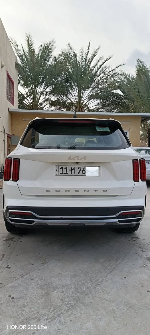 سورنتو 2022 ضمان الشركة الدوليه رقم بغداد دولي بأسمي 
مكفوله من صبغ والفتح والتبديل والبارد محرك وكير كفاله 
فول مواصفات عدا البانوراما
كير ماوس تشغيل عن بعد شفتات ستيرن سايد بريك بصمه اوتو هولد 7 راكب 6 سلندر 
كامرة 2 كشنات كهربائيه جنطه كهرباء شاشة متصله انارة داخليه في لابواب حساسات اماميه وخلفيه  علامة سورنتو بالدوسه نظام ترحيب سبير مانازل 
السعر 278 $ وبيها مجال 
للأستفسار ***********
