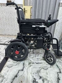 عربانه شحن صار شهر من أخذته بس محتاج والله دبل بطاريه فول مواصفات تشيل...