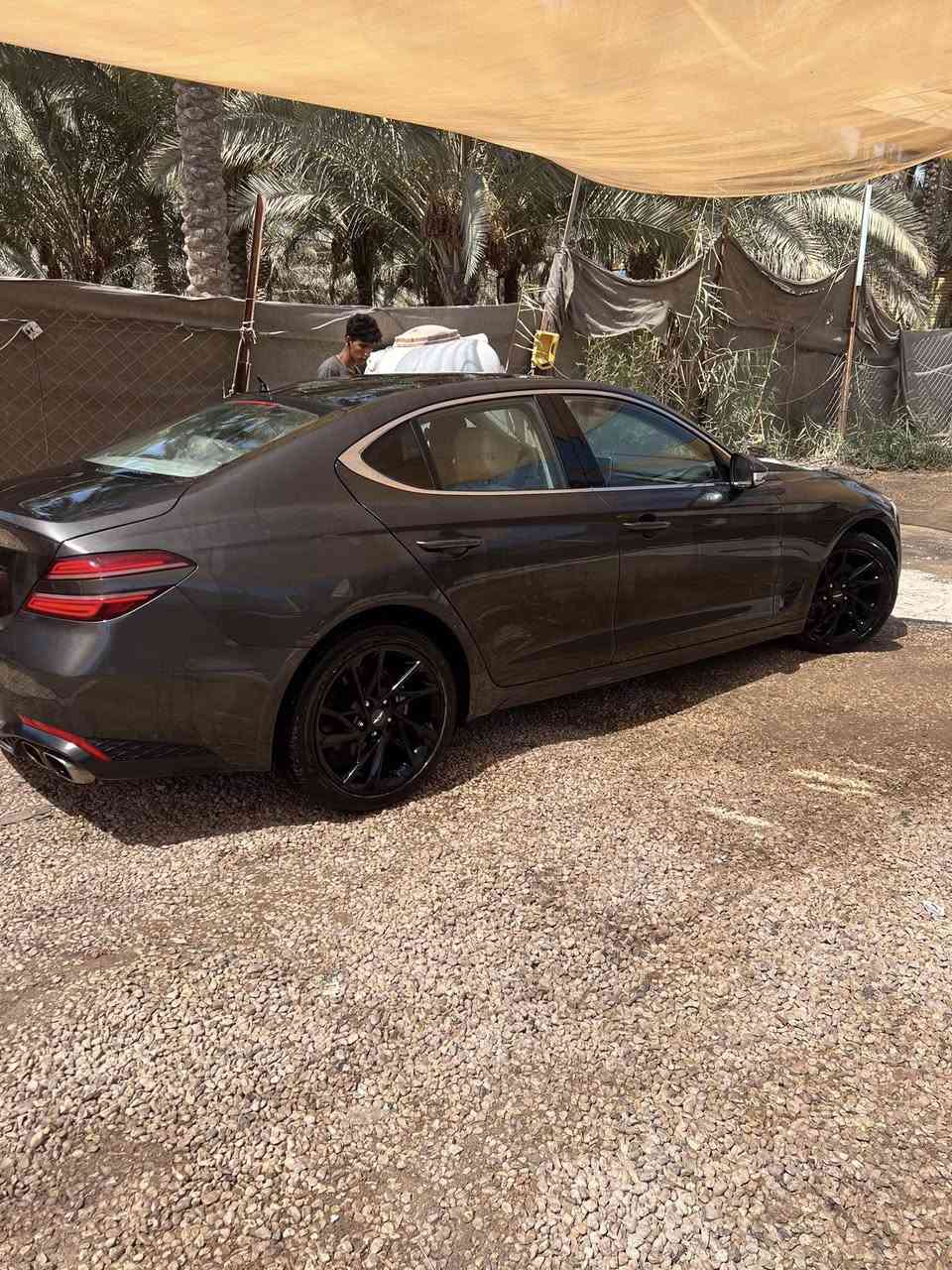 سلام عليكم 
جي ٧٠ موديل 2022 
محرك ٢٠٠٠ توربو 
ماشية ٨٠ الف كيلو 
نضيفه بفضل الله ومعتني بيها جداً 
مكفول لغد وشاصي 
سونارها وياها 
داخلها ابيض ملكي 
فول لفول مواصفات 

سعر ١٨٥ وبيها مجال 

***********
