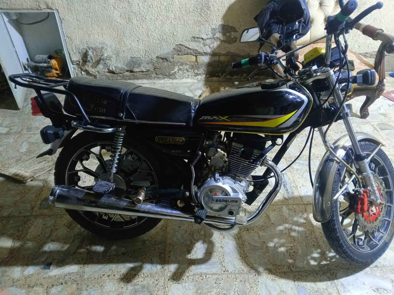 سيفان للبيع 2024 اوراق اصولي مكينة مامفتوحة مكاني الحسينية بغداد *********** واتساب مامتواجد فيس
