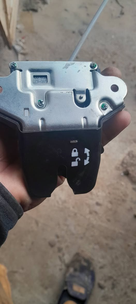 سلام عليكم وصلتنه غراض سيارات ياباني ولكوري مولطير جام دمكم يدات داخل وخارج ***********
