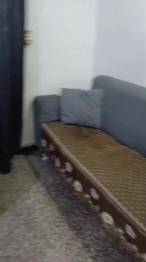 السلام عليكم عيني
الثلاجه كلش نضيفه سعره 150
والقنفات ب 50 
مكان  شهداء السيديه 
الرقم الاستفسار ***********
