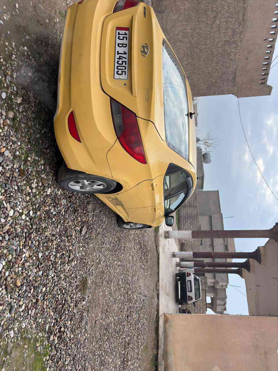 هونداي اكسنت وارد كندي
موديل 12
رقم انبار مشروع وطني جديد 
ضررها بس بنيد مبدل 
كير محرك شرط صدر طخم تاير  
تدفئه تبريد 
السعر 85
مكاني كركوك 
للاستفسار اتصل 
***********
