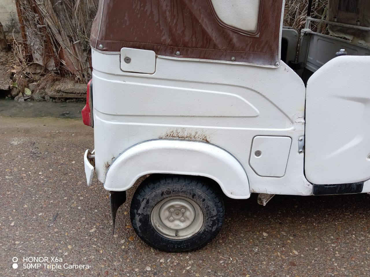 السلام عليكم تكتك البيع زكي جاهزه وخير من الله مكينه تجفيت شركه موديل 21شهر 11  مداور ثاني يوم مكانه رفاعي رقم ***********
