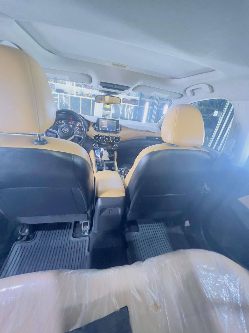 السلام عليكم
نيسان سنترا 2021 رقم معوقين بعد سنه وتصير حره للبيع
المواصفات
لايتات زنون شادهن ب٢٠٠$
فتحة سقف 
رادارات امامي خلفي جانبي
نقط عمياء
حساسات
توقف ذاتي امامي وخلفي
تنبيه الخروج عن المسار
داخلهة جكليتي
تدفئه بالكشنات
وبعد مواصفات النيسان المعروفه

ضررهة من امريكا فقط ضربه جدا بسيطه بالبنيد والجاملغ الايسر مبدل بنيد اصلي مالهة والحاملغ مصبوغ ع كد ربع وبيهة بالعراق بارد بالصندوق بدون اي صبغ
سعرهة ١٤٠ وبيهة مجال للطيبين مكان السياره البصره اي استفسار *********** متواجد واتساب وفيس
